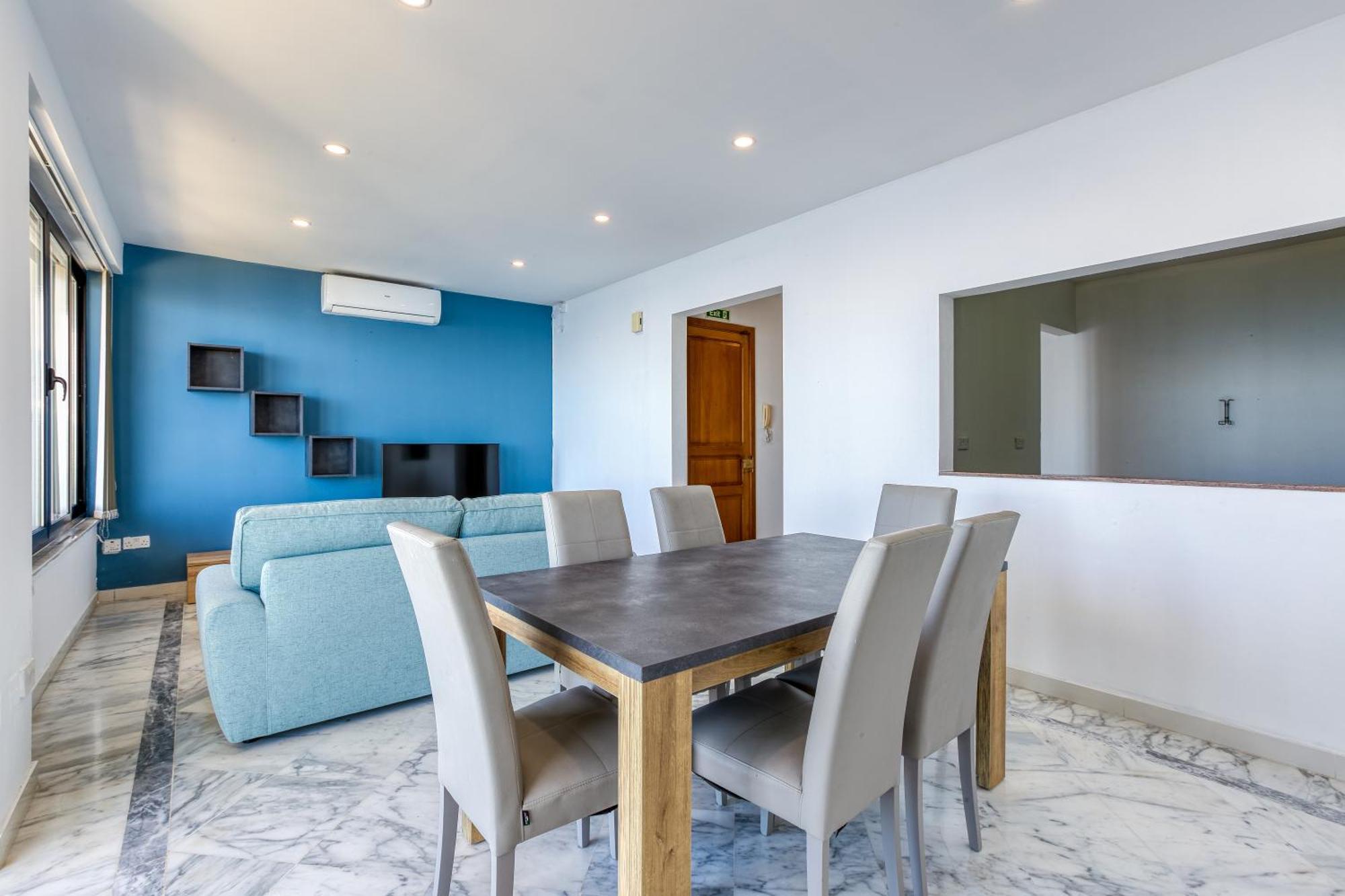Seafront Sliema Apartment With Balcony & Sea Views By Jl Exterior photo